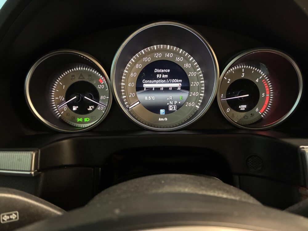 Mercedes-Benz E 16