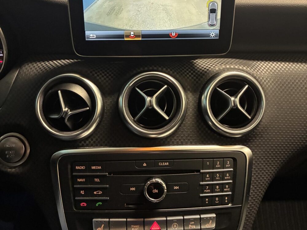 Mercedes-Benz A 22