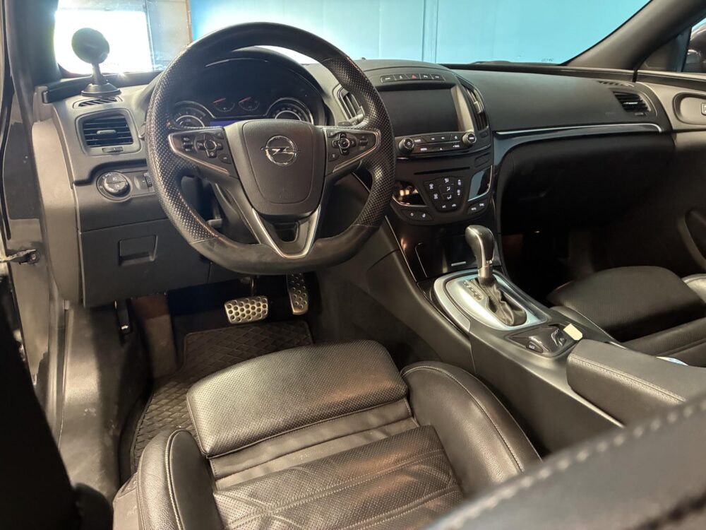 Opel Insignia 5