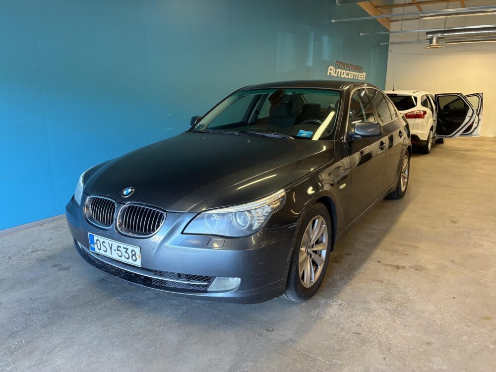 BMW 523 1