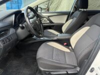 Toyota Avensis 4