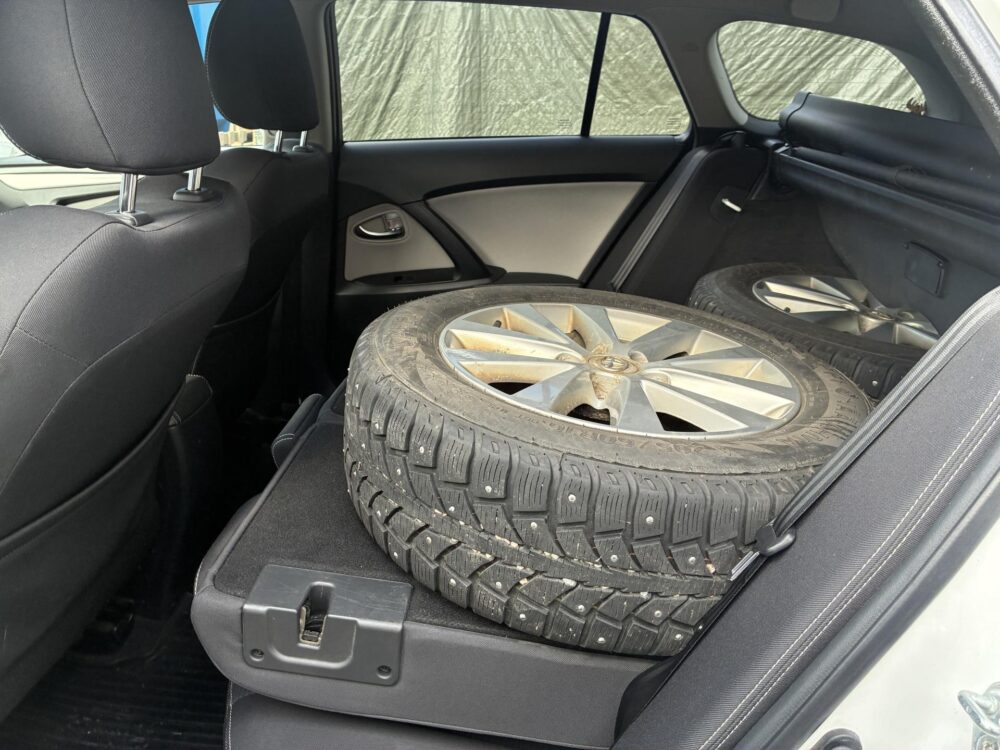 Toyota Avensis 5