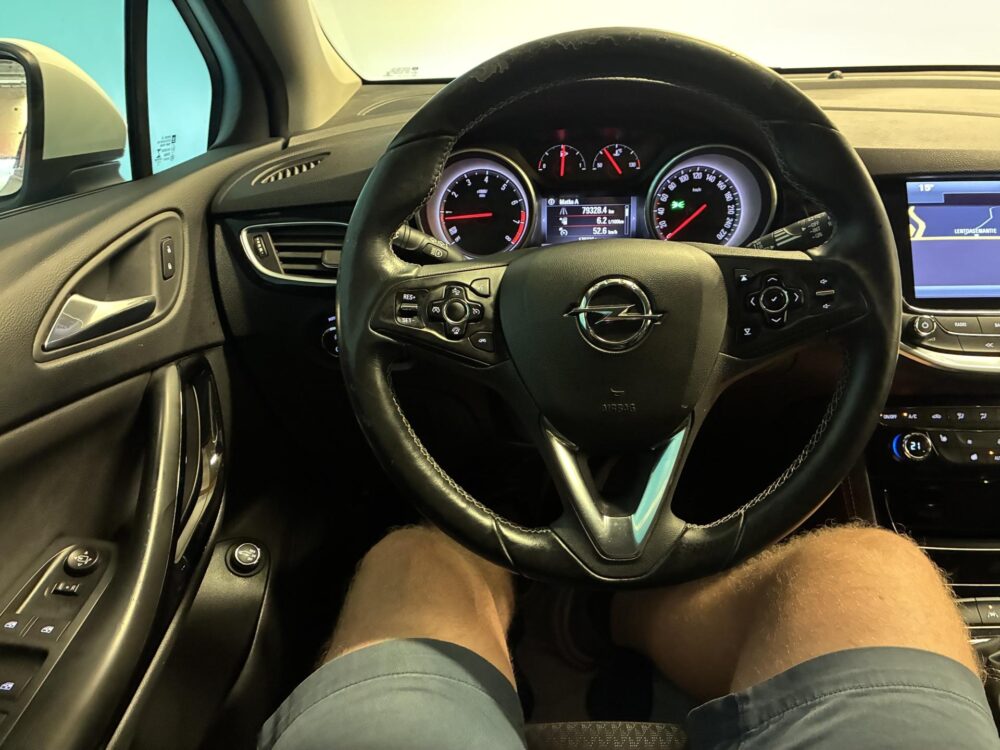 Opel Astra 11