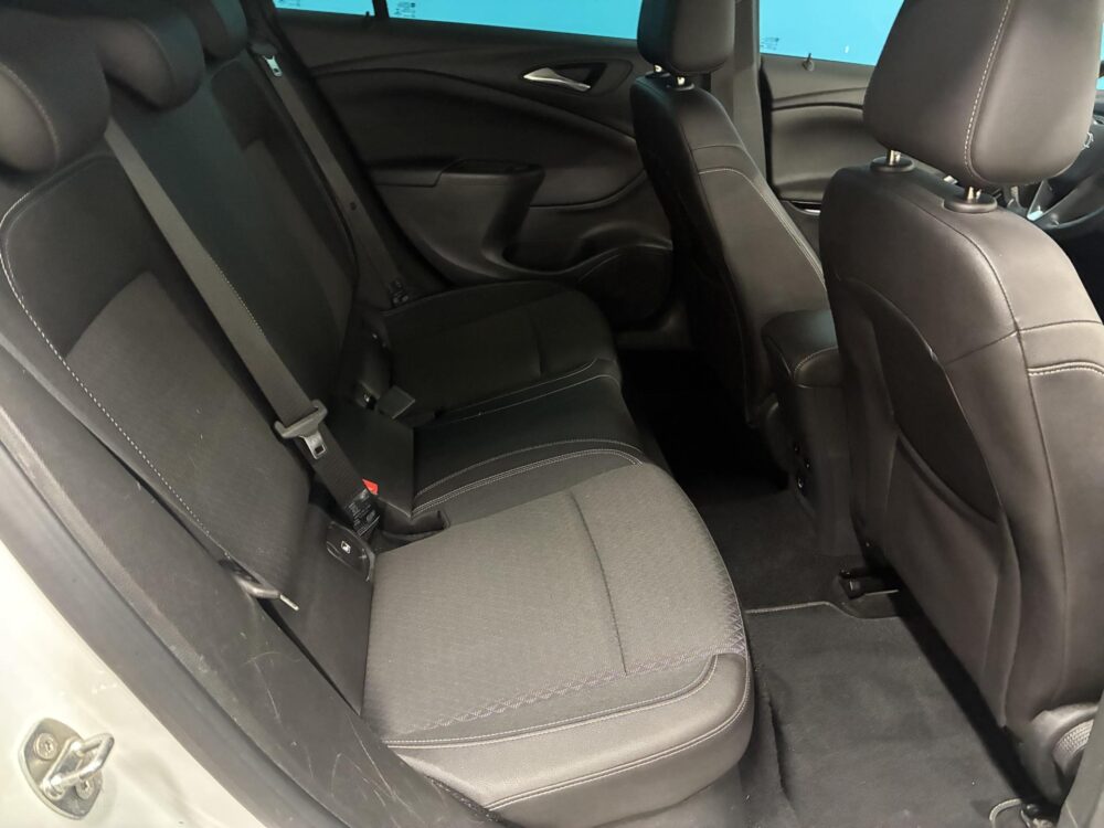 Opel Astra 10