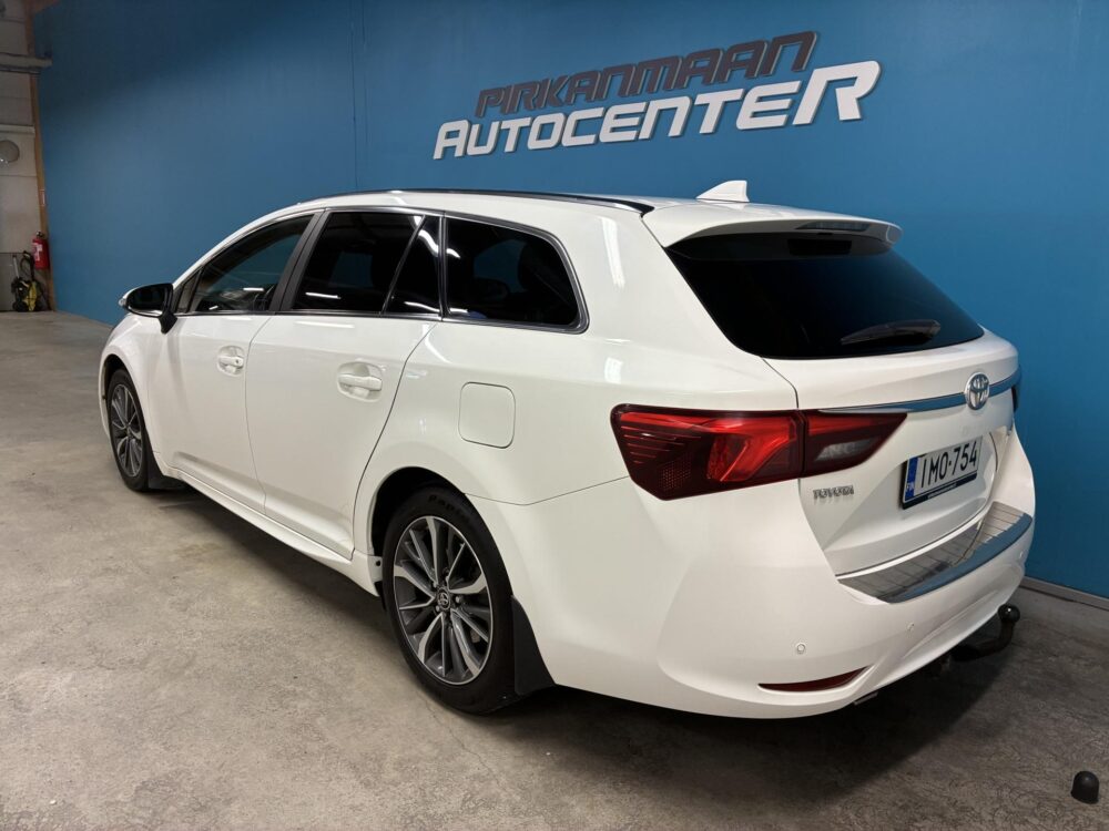 Toyota Avensis 3