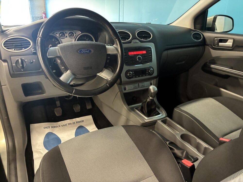 Ford Focus 12