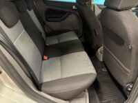 Ford Focus 10