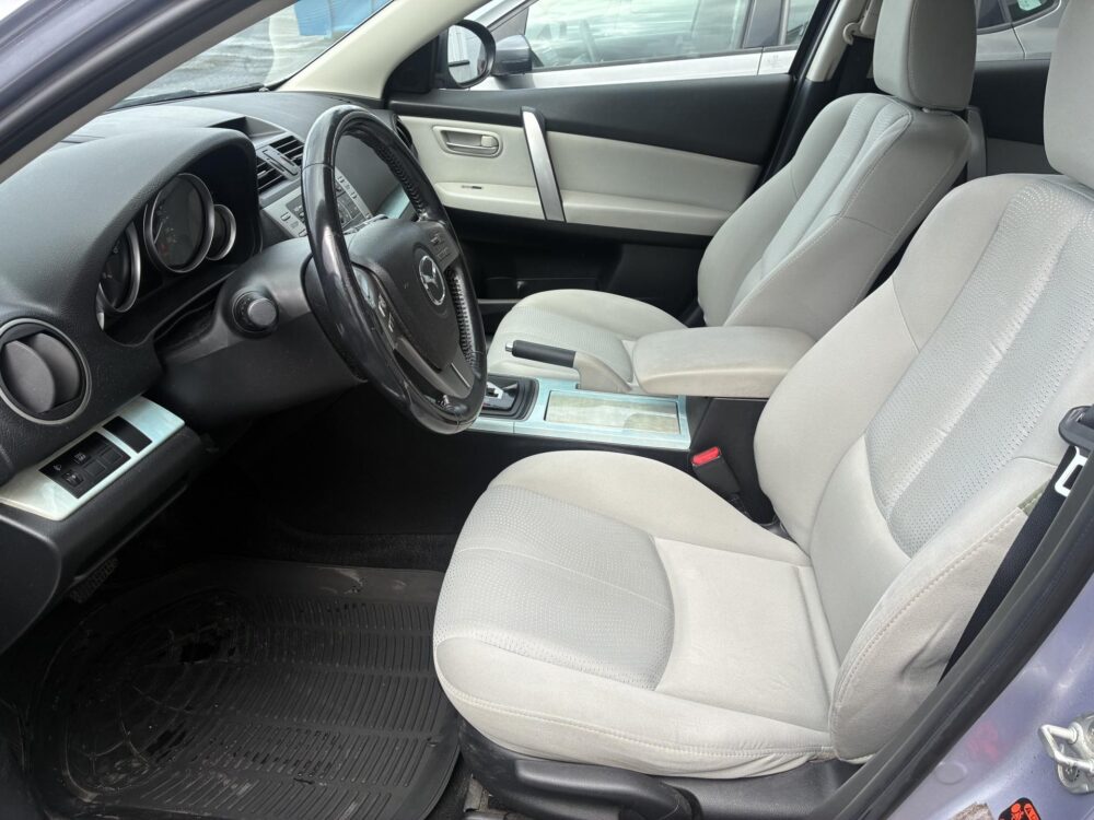 Mazda 6 4
