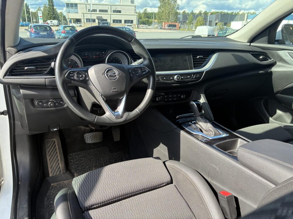 Opel Insignia 5