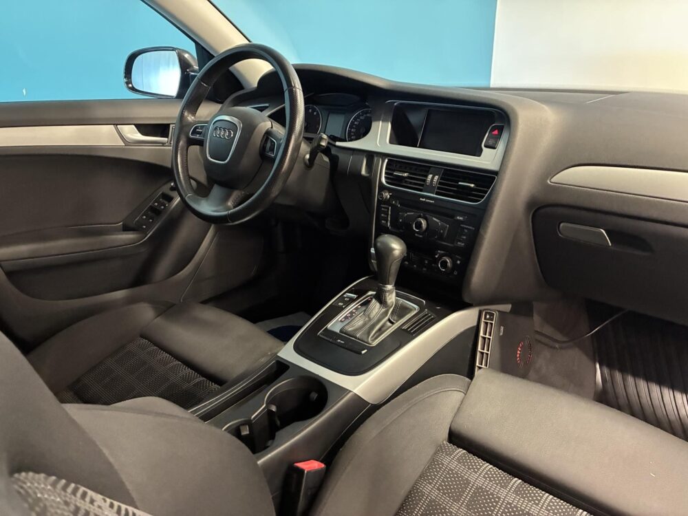 Audi A4 13