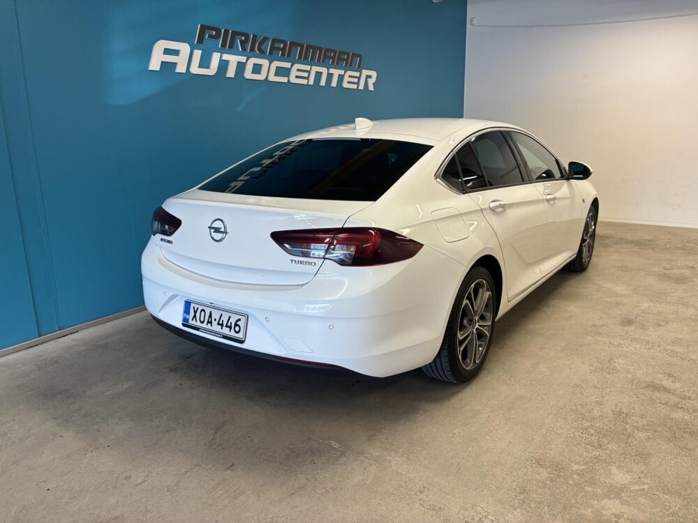 Opel Insignia 4