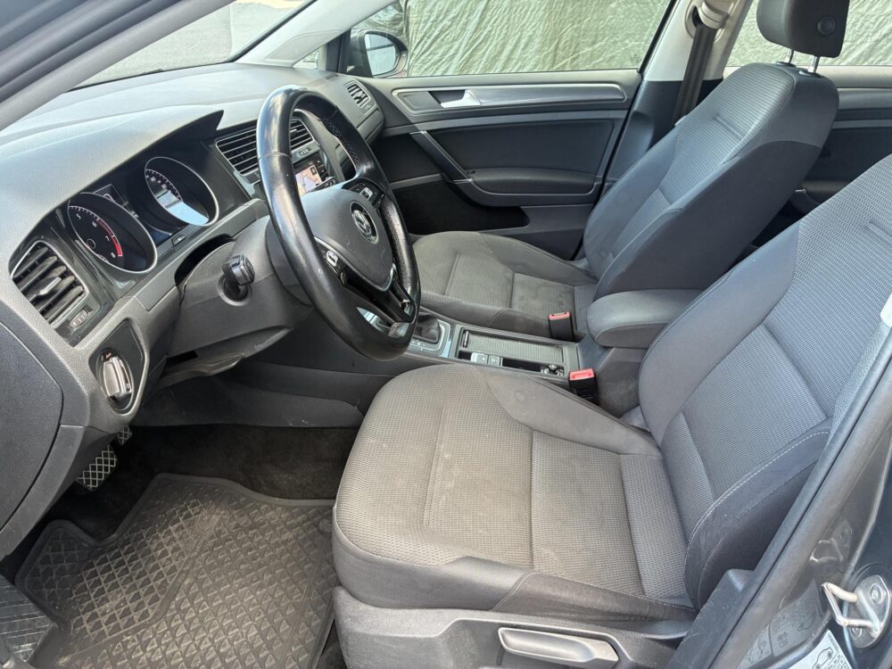 Volkswagen Golf 2