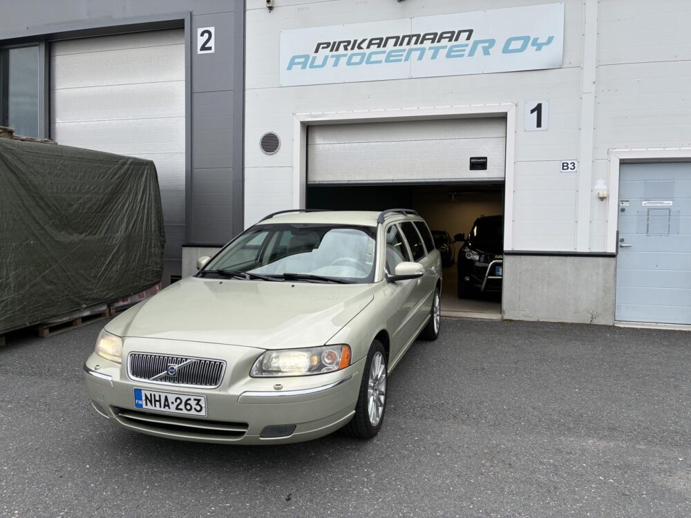 Volvo V70 1