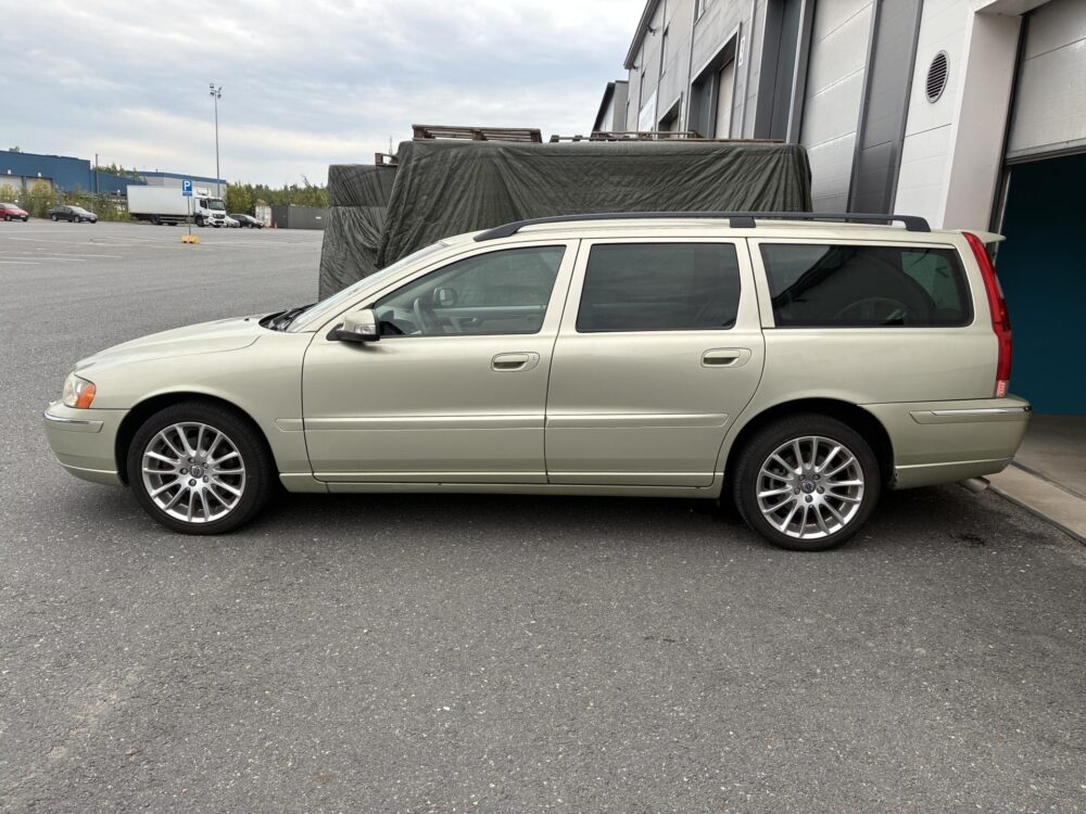Volvo V70 2