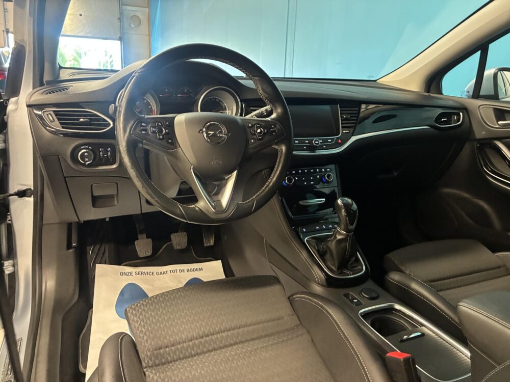 Opel Astra 12