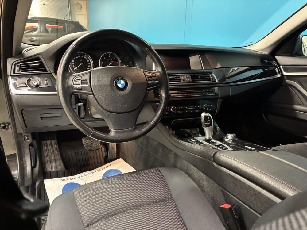 BMW 520 11