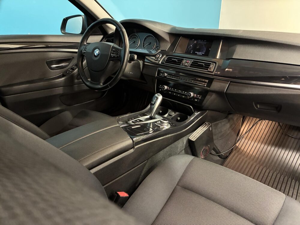 BMW 520 12