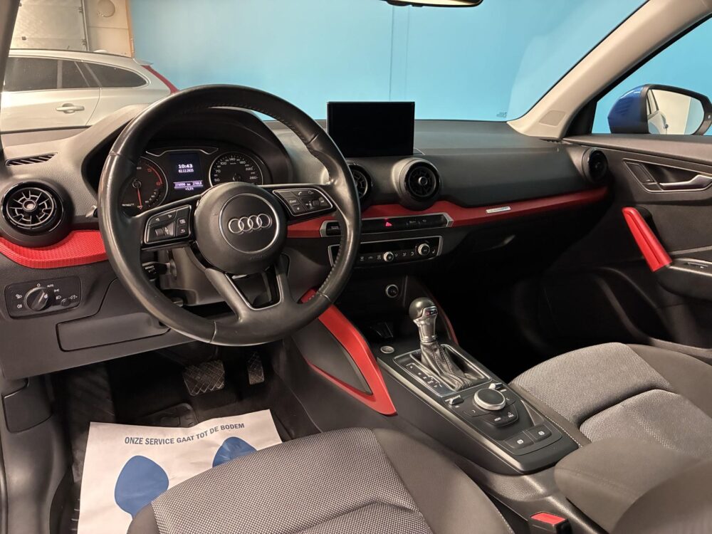 Audi Q2 12