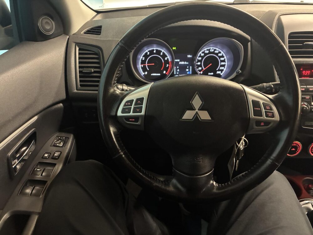 Mitsubishi ASX 11