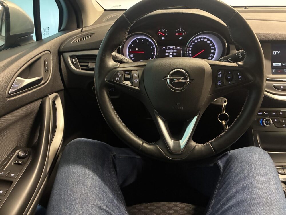 Opel Astra 11