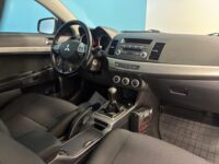 Mitsubishi Lancer 13