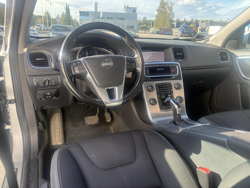 Volvo S60 5
