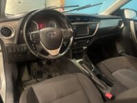 Toyota Auris 5