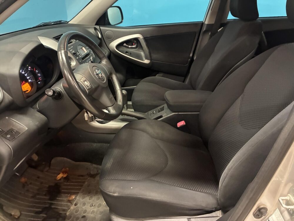 Toyota RAV4 4