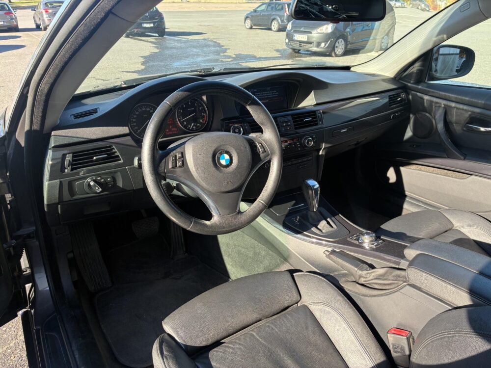 BMW 325 5