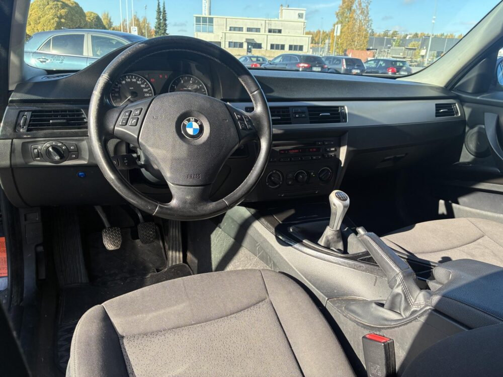 BMW 318 6