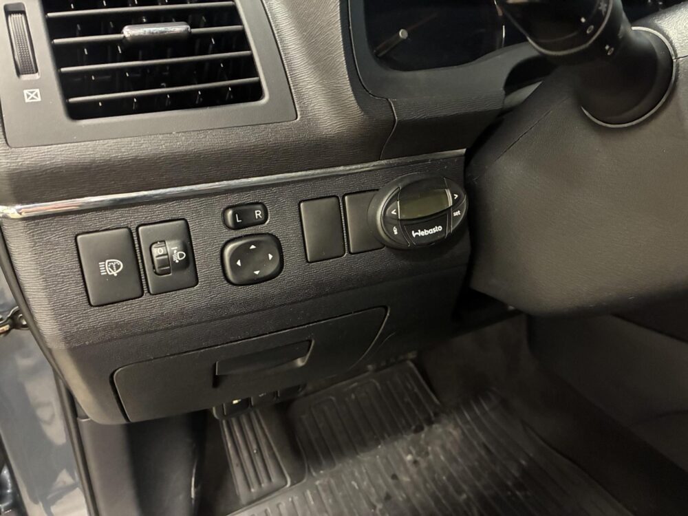 Toyota Avensis 6