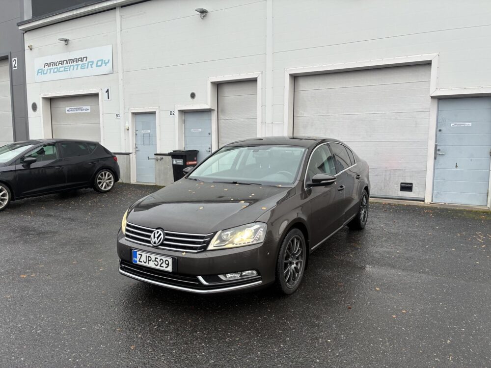 Volkswagen Passat 1