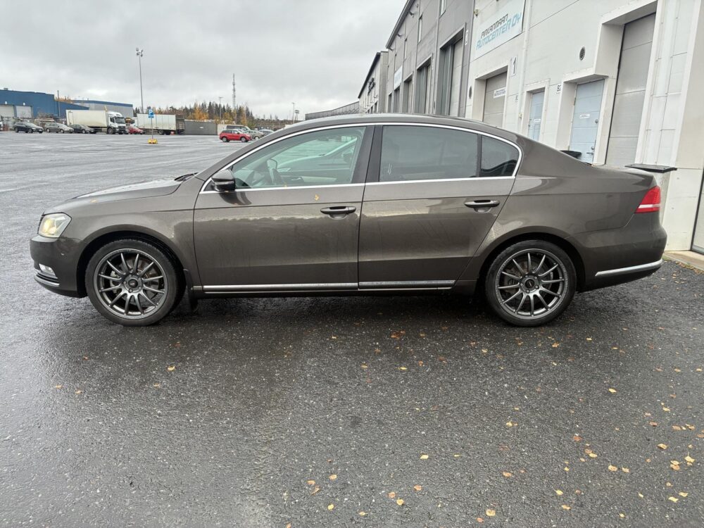 Volkswagen Passat 2