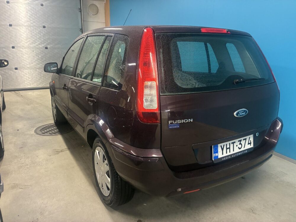 Ford Fusion 2